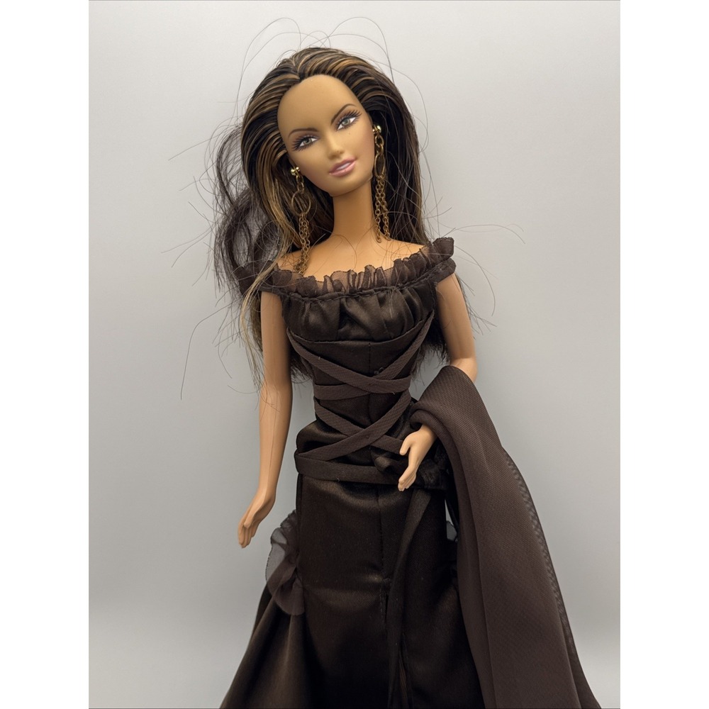 2005 Mattel Chocolate Obsession 11" Barbie Doll